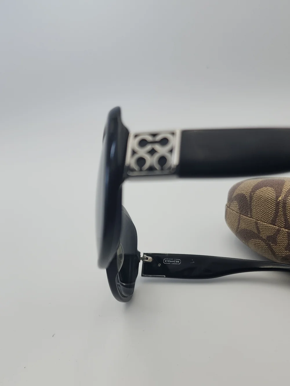 COACH S2026 Black Oval Sunglasses Women With Monogram Hard sunglasses Case